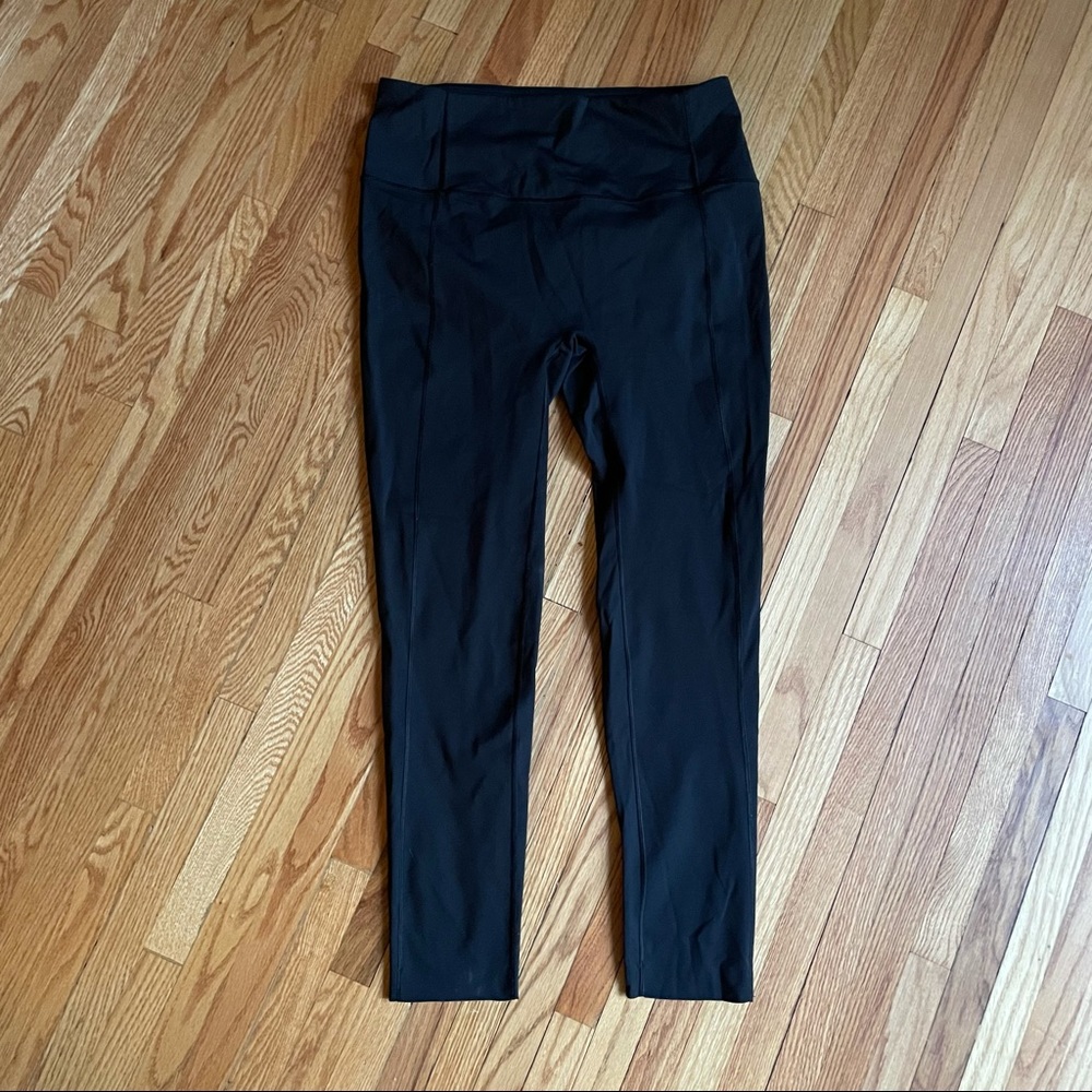 Black crop lululemon leggings 10